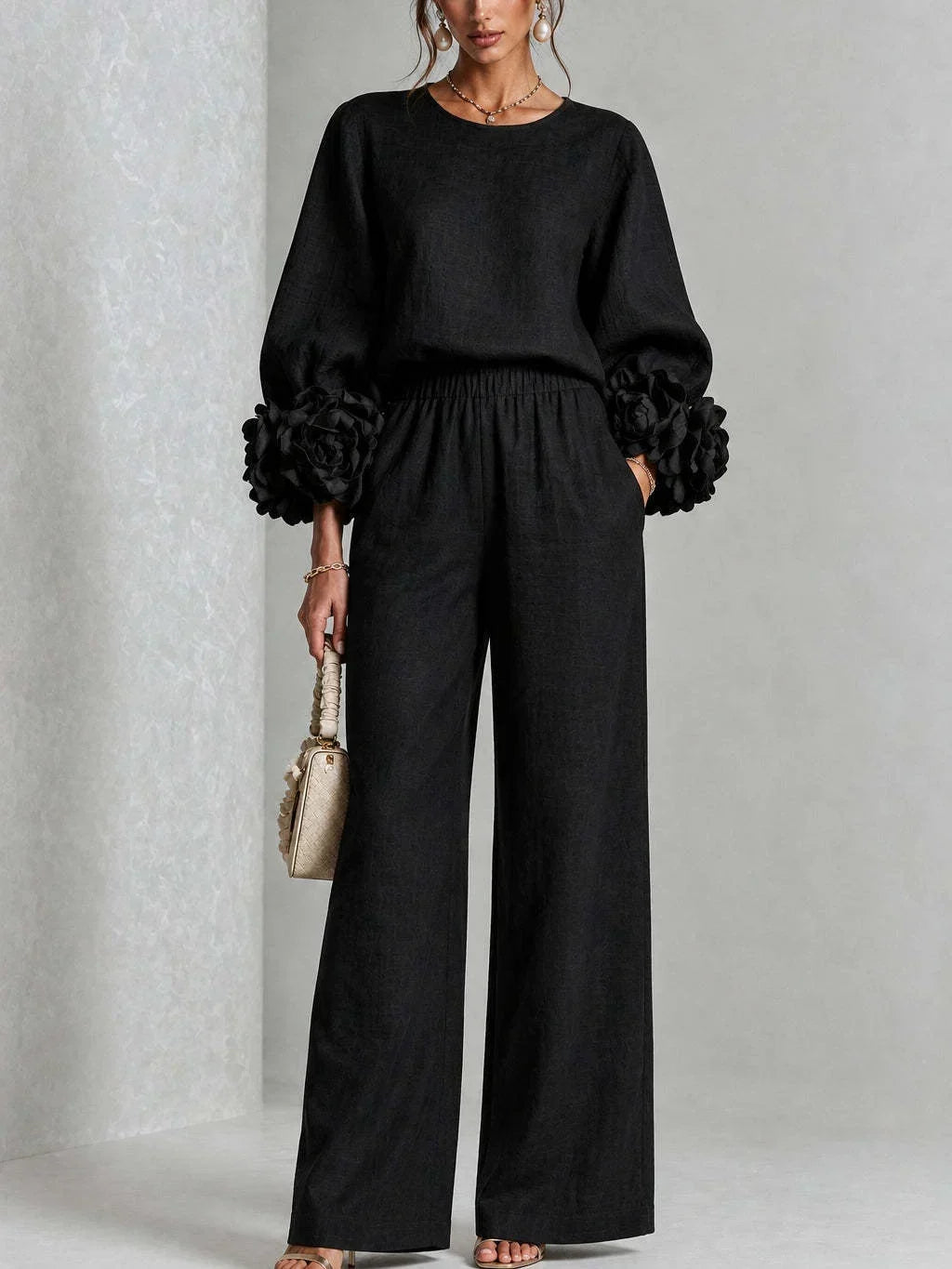 TWO-PIECE SET WITH FLORAL CUFFS FOR WOMEN