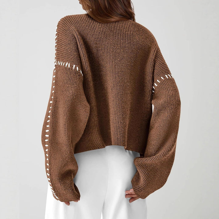 Short women's sweater with high collar - Modern and soft