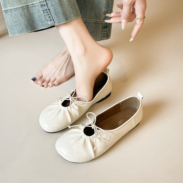 Ladies' Ballerinas with Fashionable Elastic and Elegant Accents EB