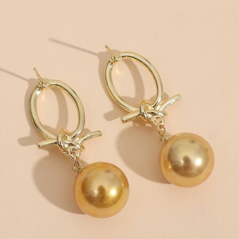 Noa™  |  Golden Pearl Hoop Earrings