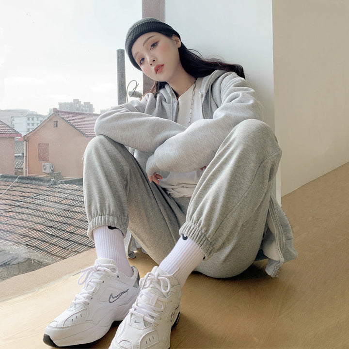 Women's Comfortable Sports Pants with Elastic Waistband and Modern Details EB