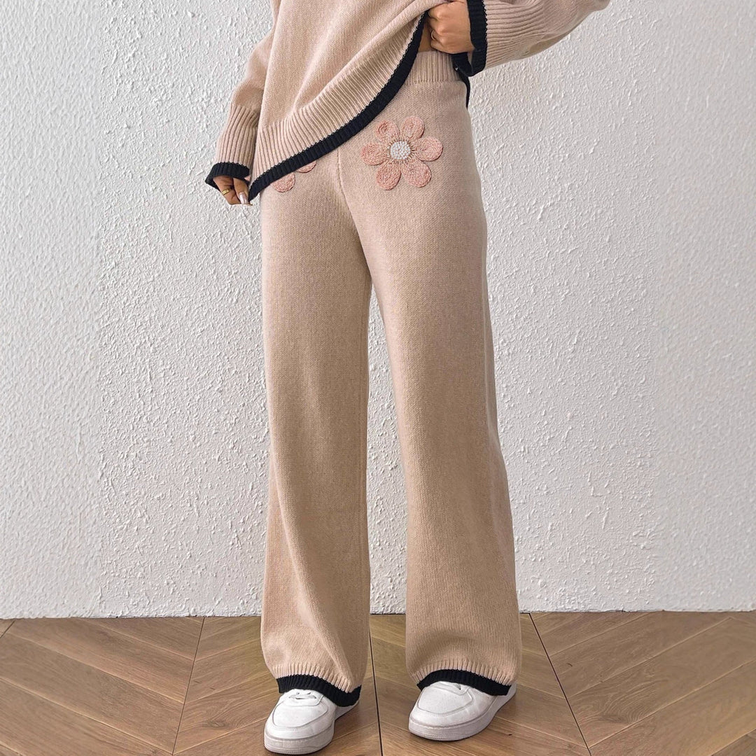 Women's Comfortable Knit Pants with Floral Application Design EB