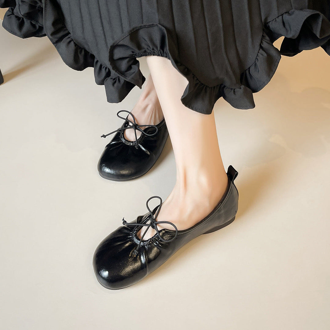 Ladies' Ballerinas with Fashionable Elastic and Elegant Accents EB