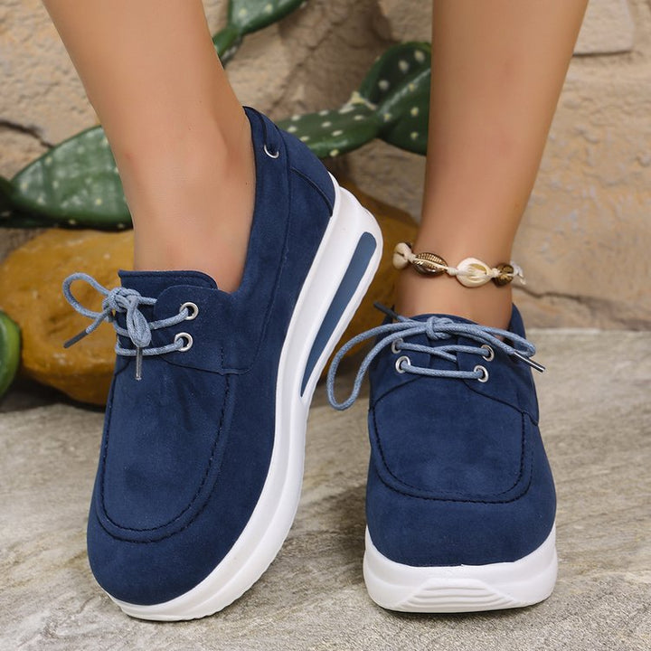 Women's Comfortable Slip-On Sneakers in Elegant Moccasin Style EB
