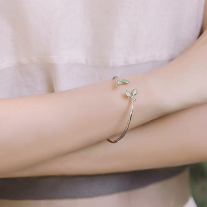 Vintage Leaf Bracelet