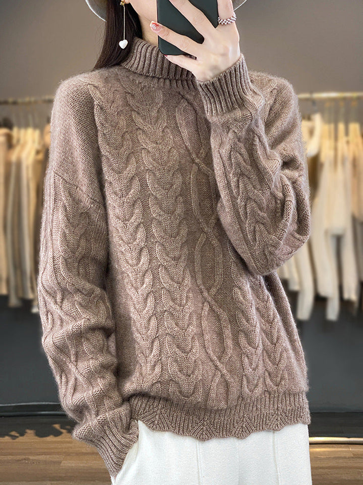 Women's Oversized Pullover with Round Neck