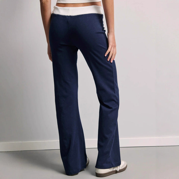 Women's Comfortable and Casual Sweatpants with Elastic Waistband and Side Pockets EB