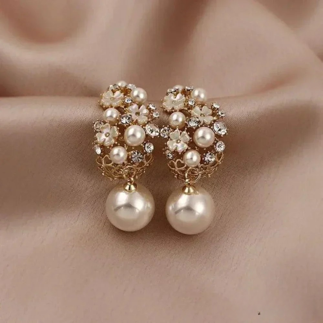 Elegant Flower Earrings with Pearl - Elena Harper