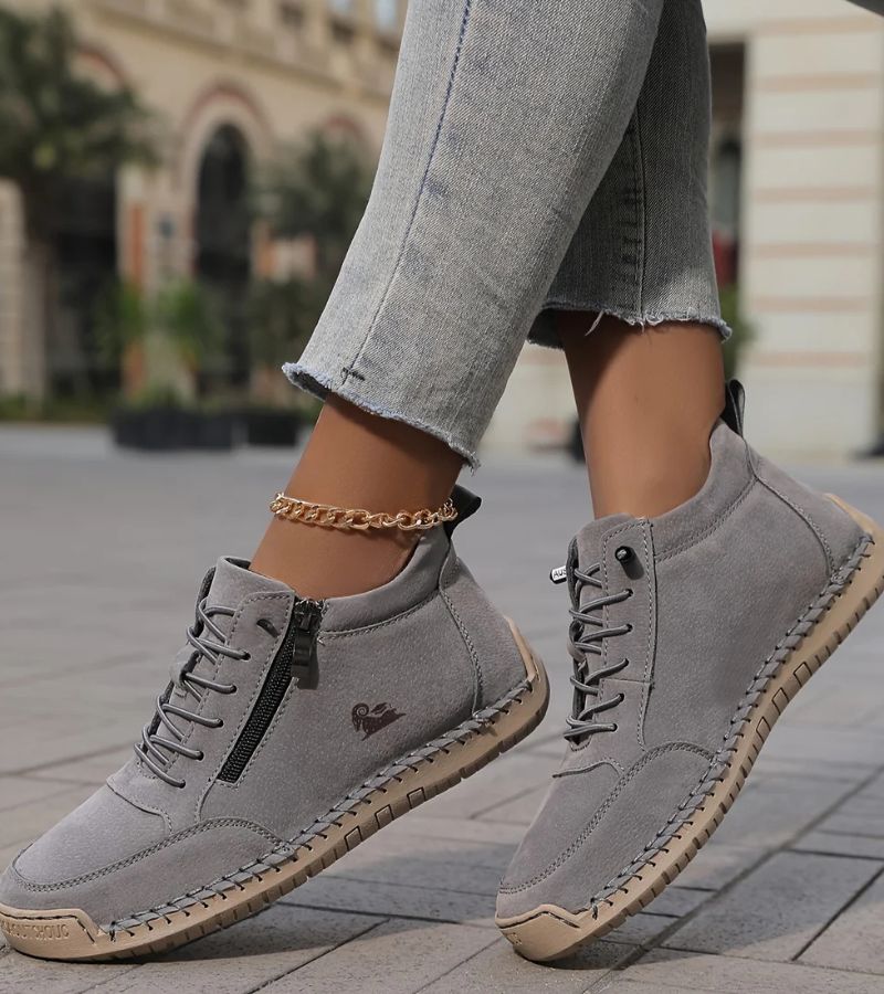 Mila | Orthopaedic Sneakers with Zip - Easy to Wear, Lightweight