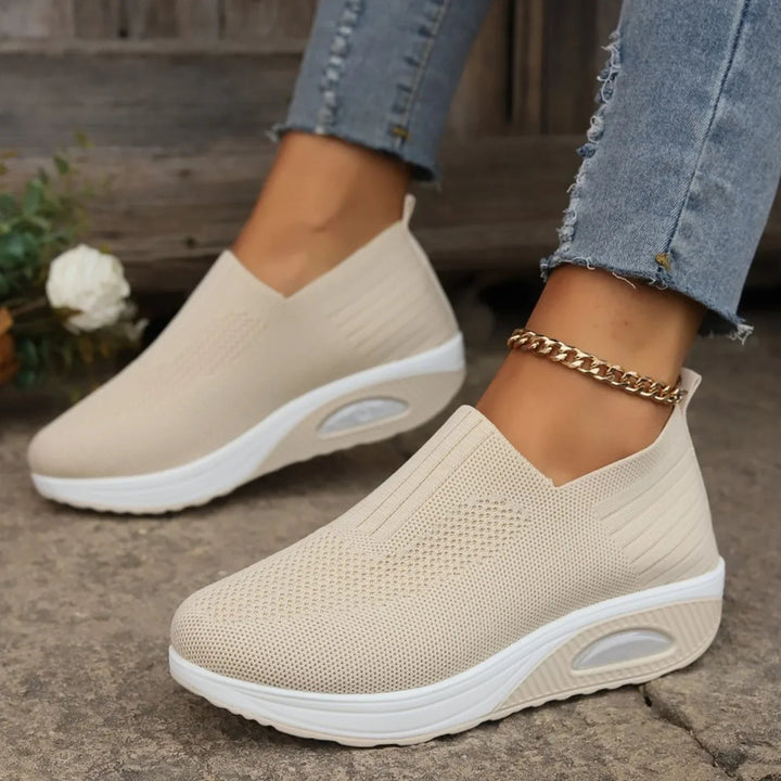 Comfortable Slip-On Sneakers for Women Montarello