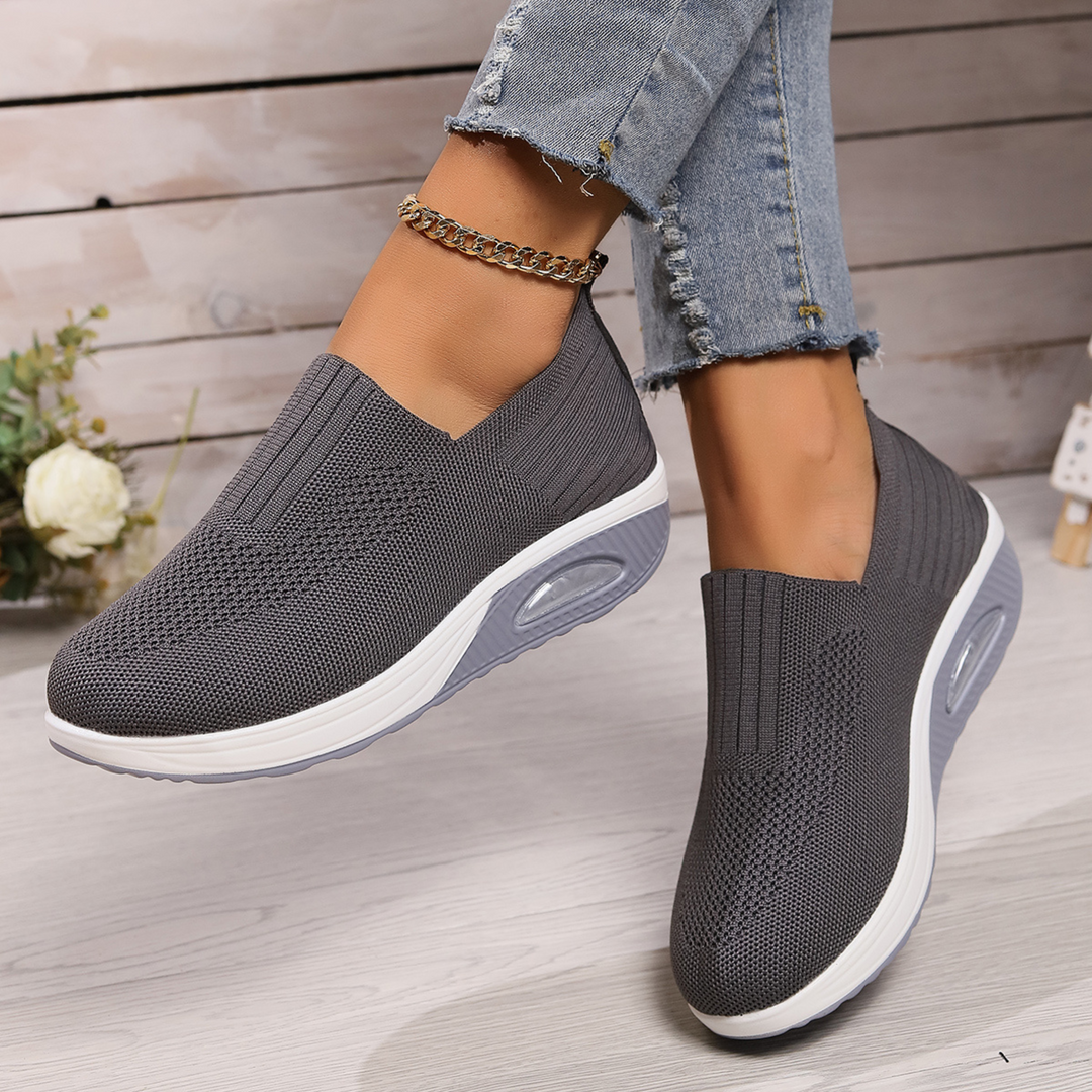 Comfortable Slip-On Sneakers for Women Montarello