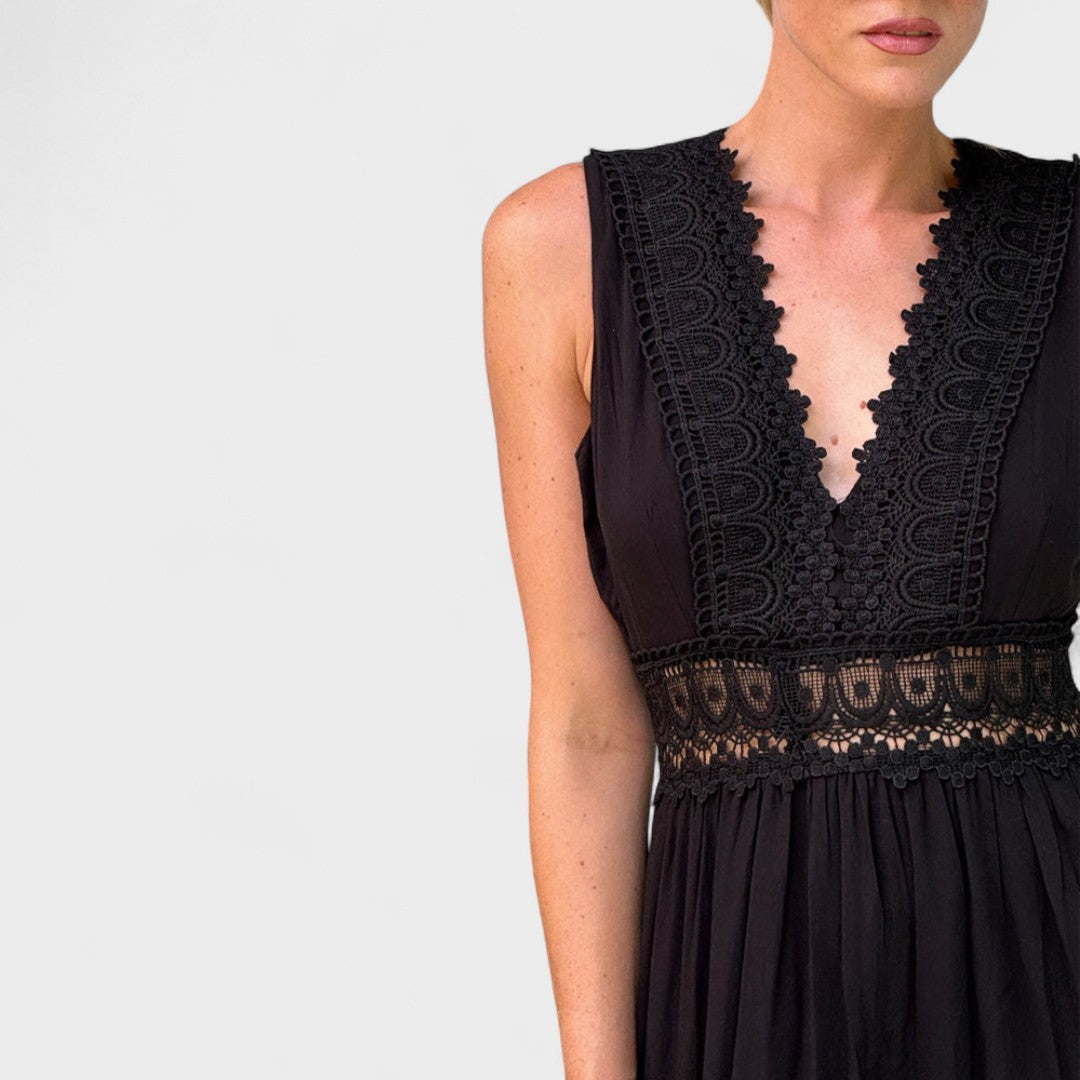 Patricia - Elegant Lace Dress with V-Neck