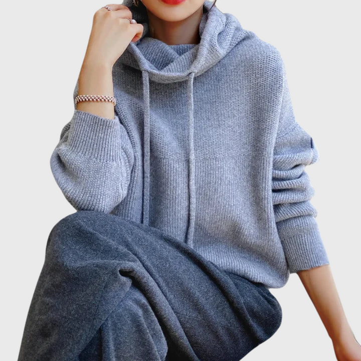 Érica™  |  Basic Hoodie Sweater