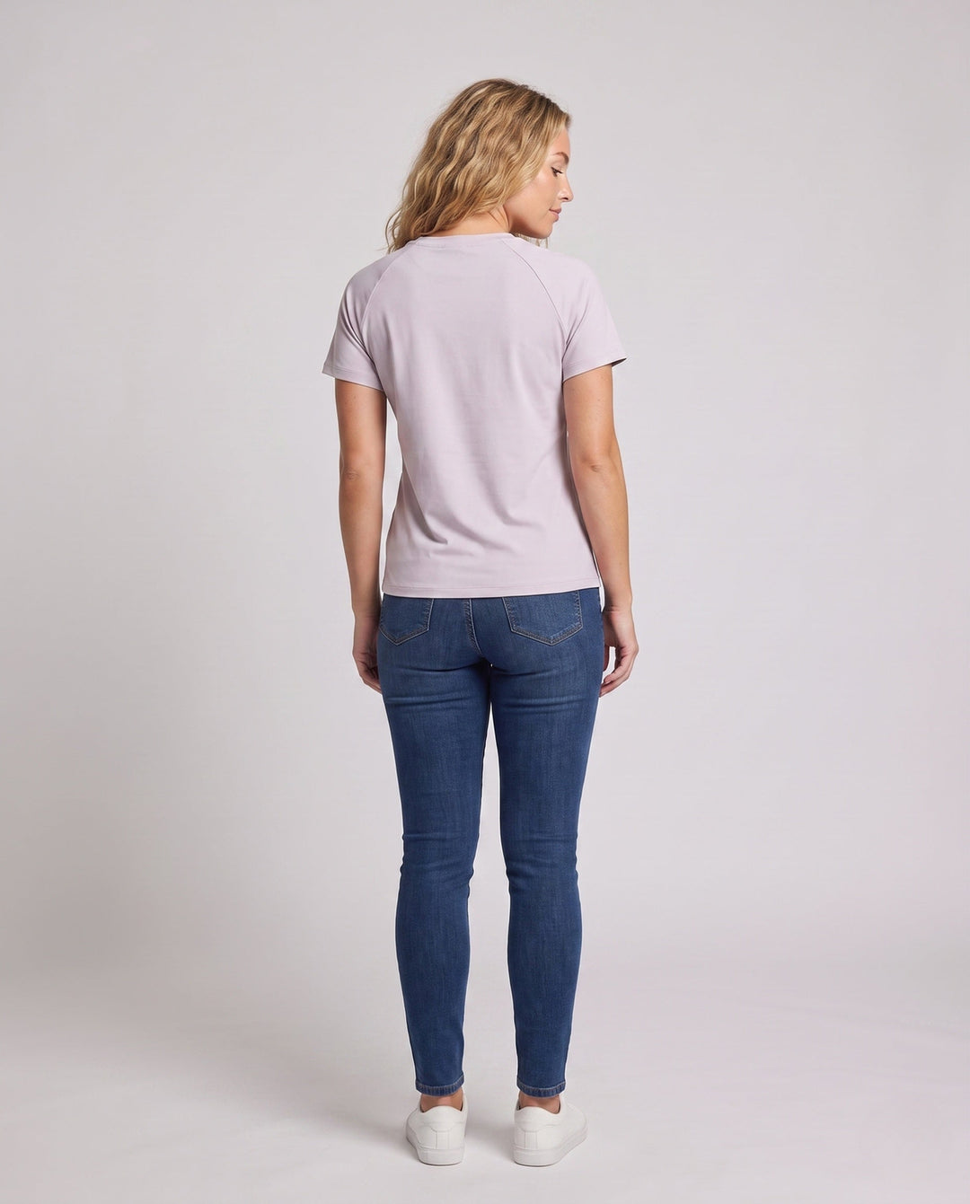 Women's Breathable Sports T-Shirt with Innovative Technology R&B