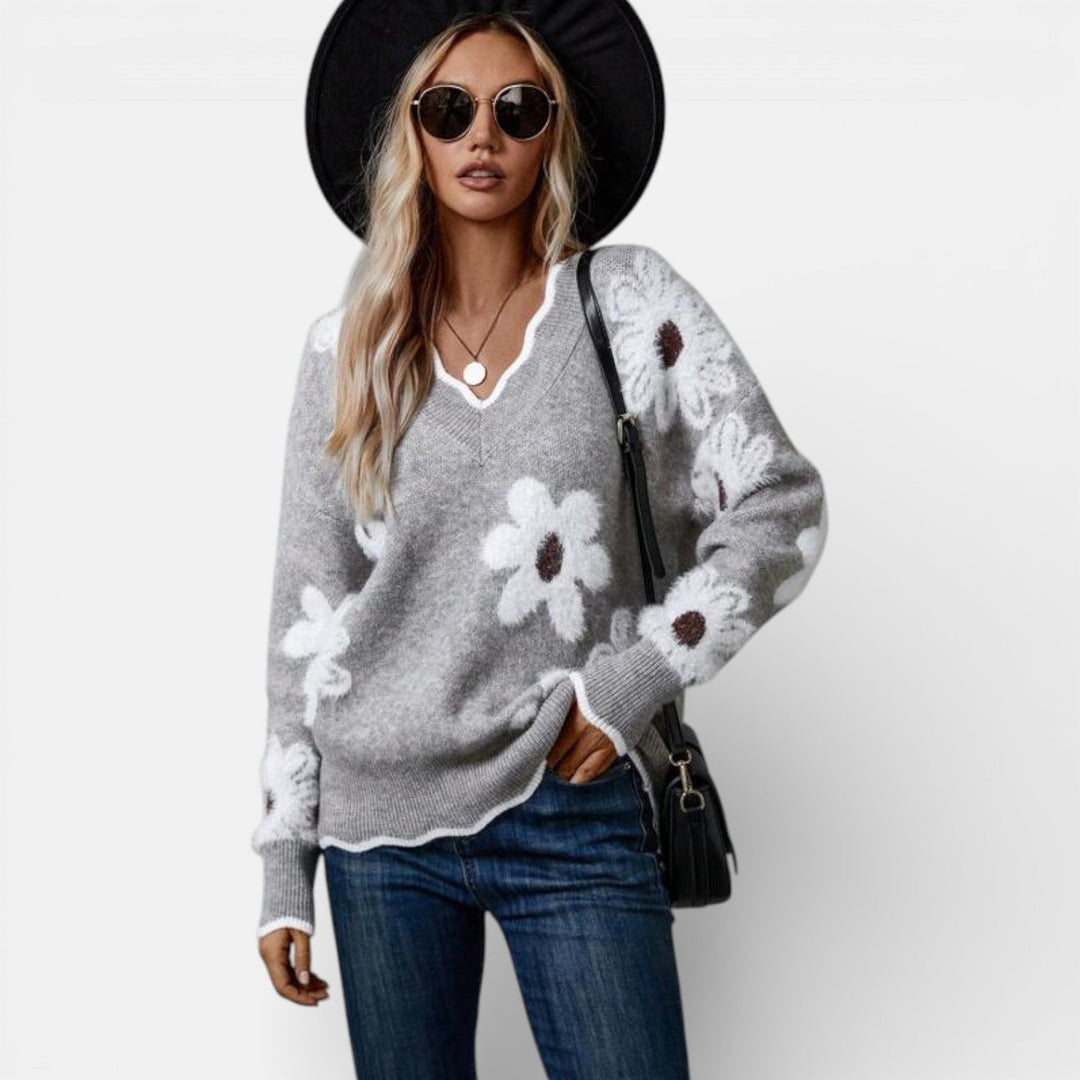 Women's Pullover | V-Neck & Warm Comfort