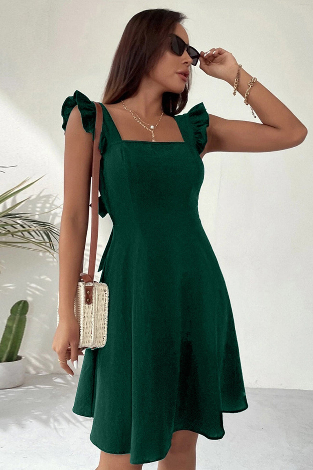 Sleeveless Mini Dress with Square Neckline and Tie Closure at the Back – Ideal for Summer