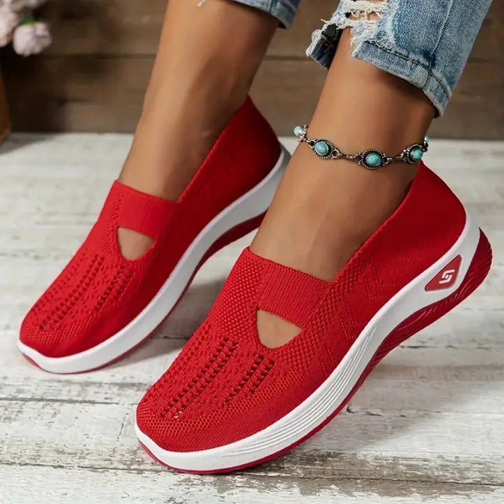 Women’s Breathable Sneakers in Solid Color EB