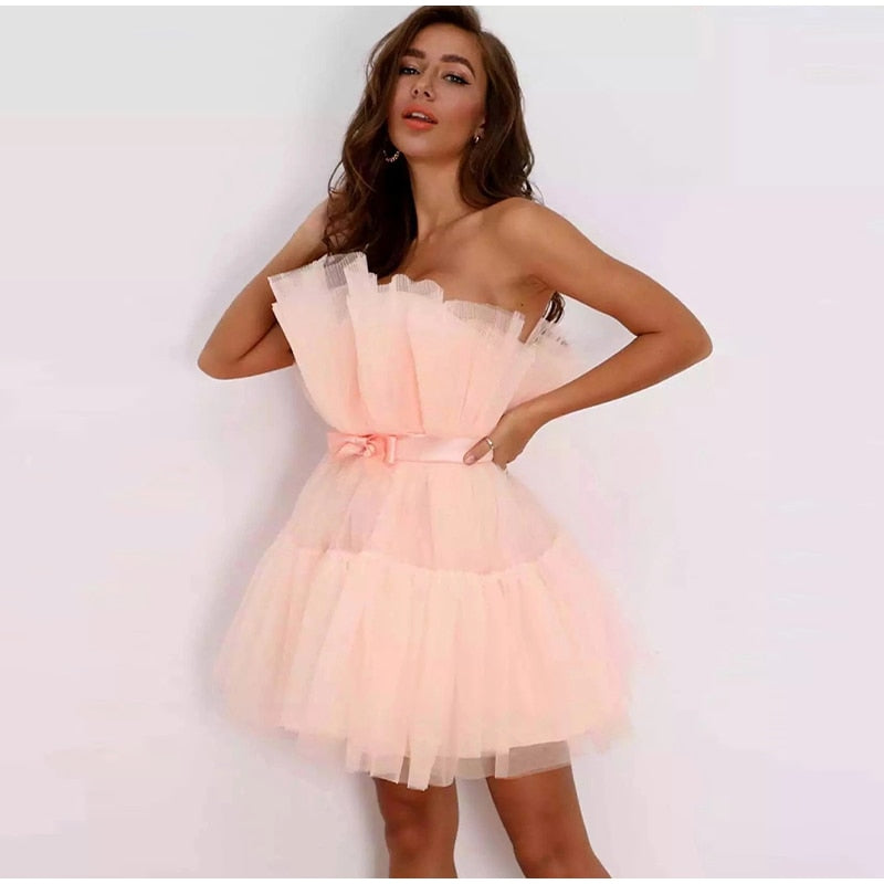 Ladies Tulle Dress – Festive, Fitted, Suitable for Evening Wear
