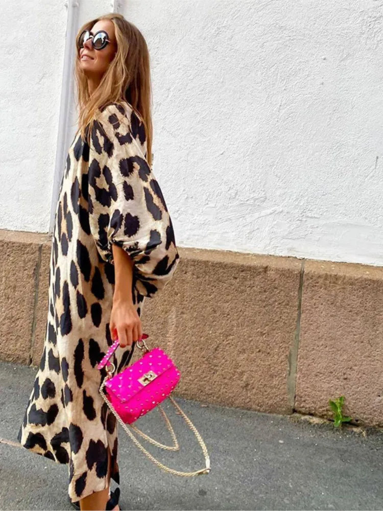 Nadine - Dress with Leopard Print