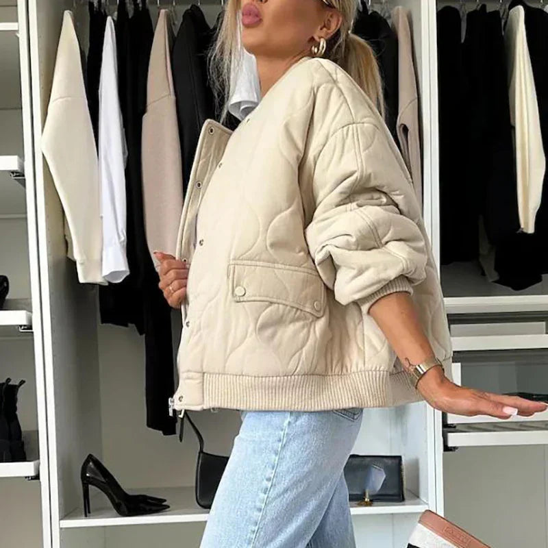 Trendy Lined Bomber Jacket for Women – Elegant and Comfortable Jacket