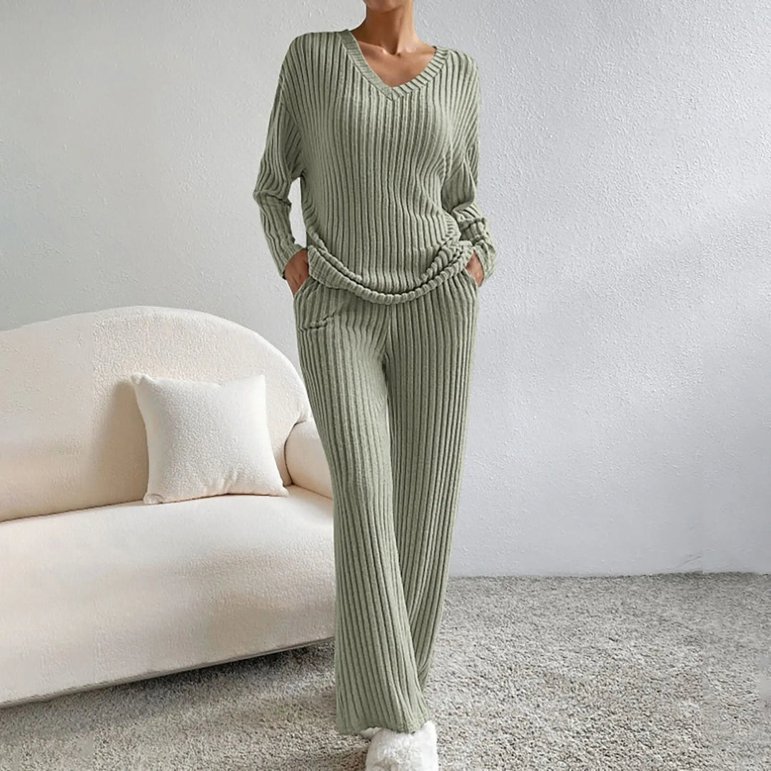 Women's Knitted Loungewear Set with Elastic Waist Pants and Long Sleeve Top