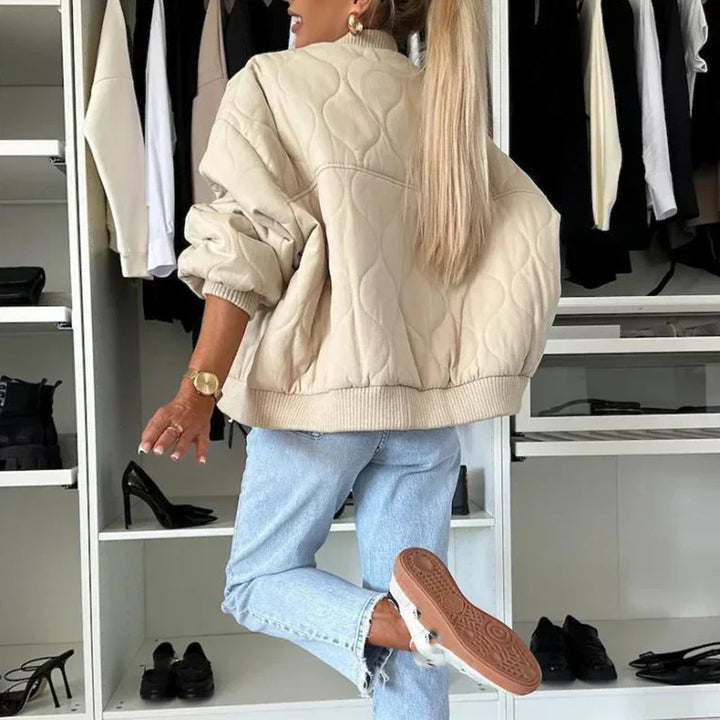 Trendy Lined Bomber Jacket for Women – Elegant and Comfortable Jacket