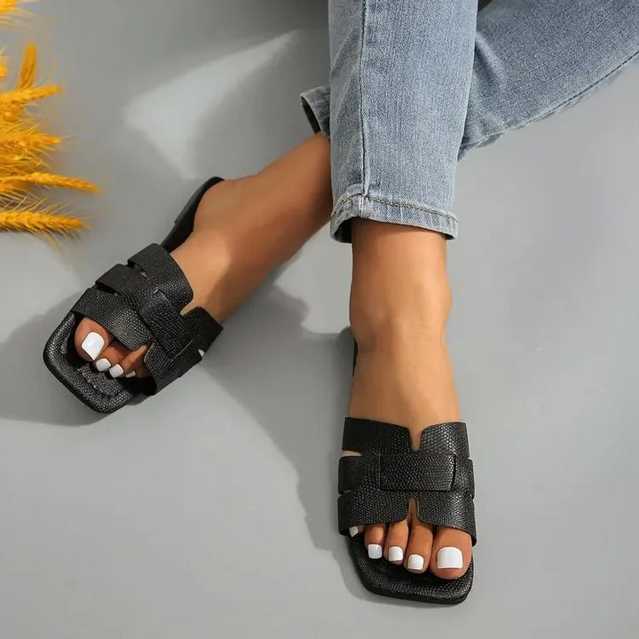AVRIL– Relaxed Chic Everyday Sandals - Elena Harper