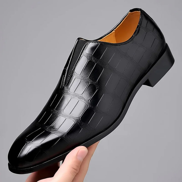 Men's Glossy Crocodile Pattern Slip-On Brogues Dress Shoes