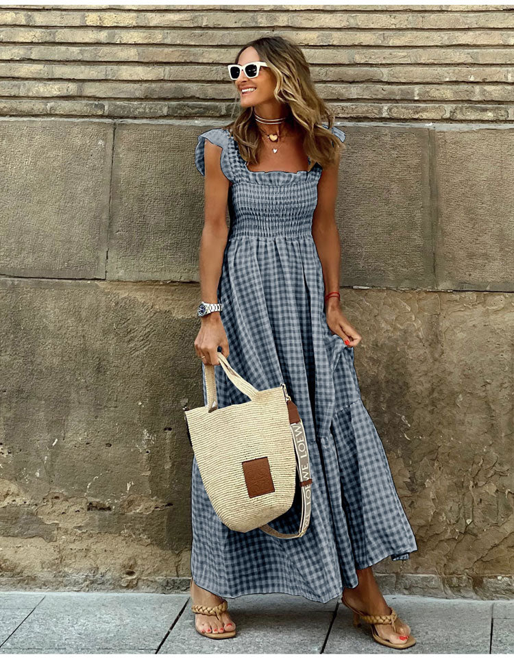 Emma & Rose Cape Town Lyra™ Bohemian casual dress in lightweight fabric, featuring a relaxed fit and floral print for spring and summer.