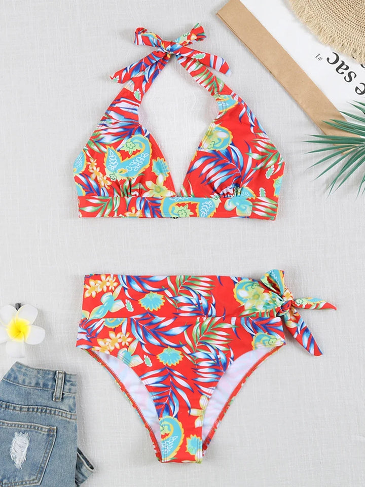 Beautifully Finished Bikini in a Timeless Design, view 8 - Elena Harper