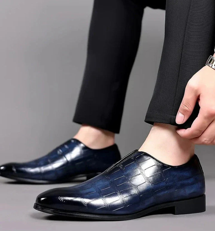 Men's Glossy Crocodile Pattern Slip-On Brogues Dress Shoes