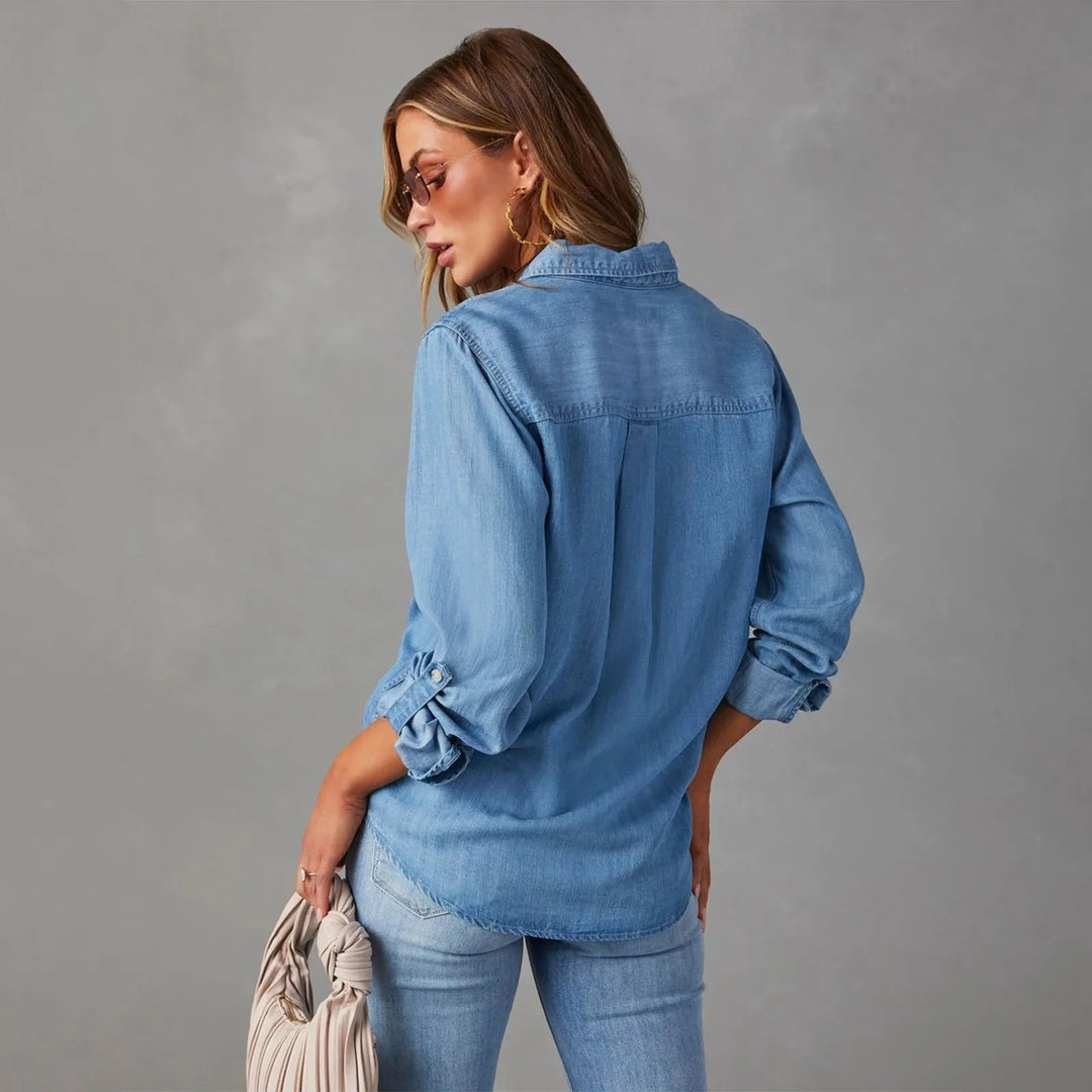 Women's Light Everyday Button-Up Shirt for Chic Comfort