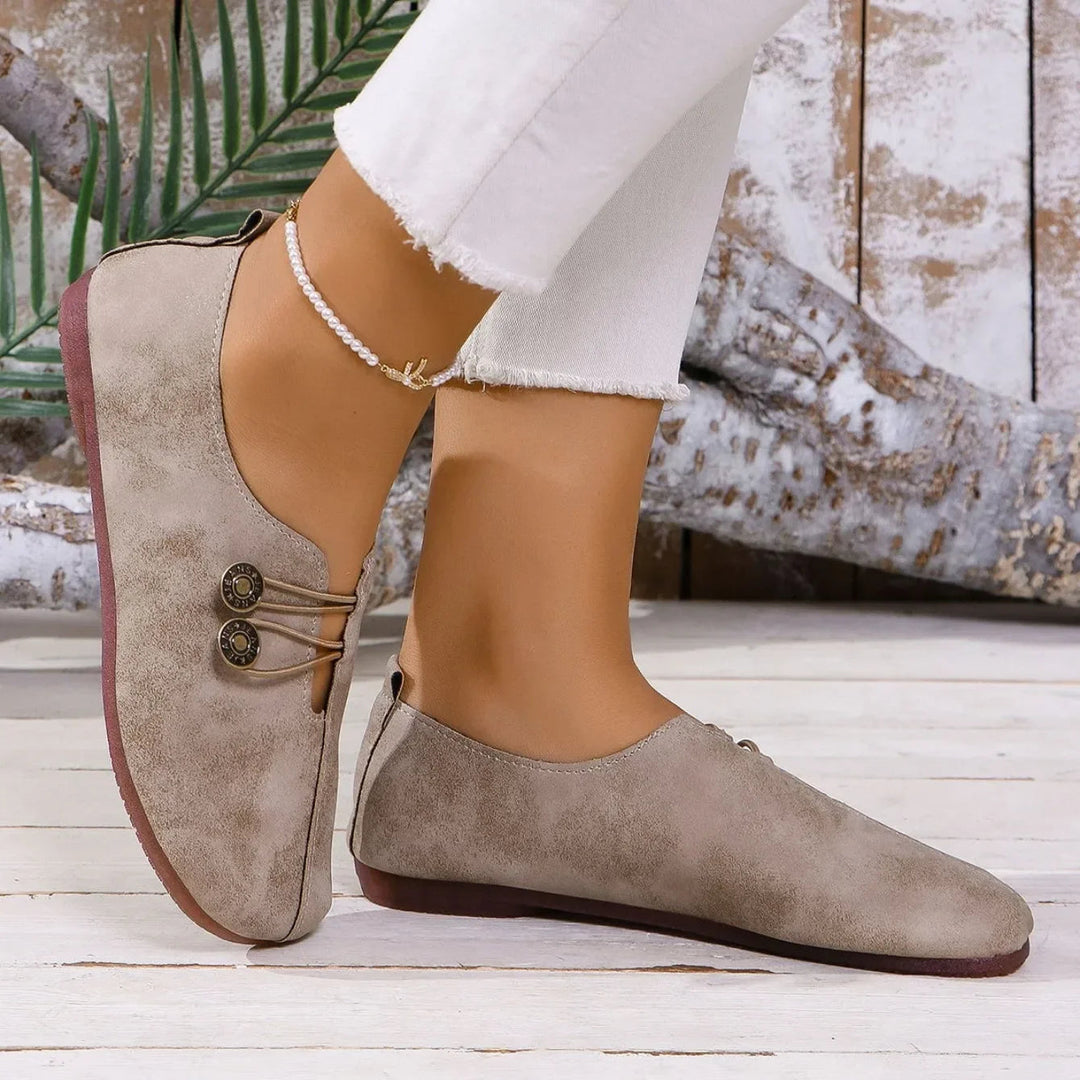 LOAFERS WITH BUTTON FOR WOMEN