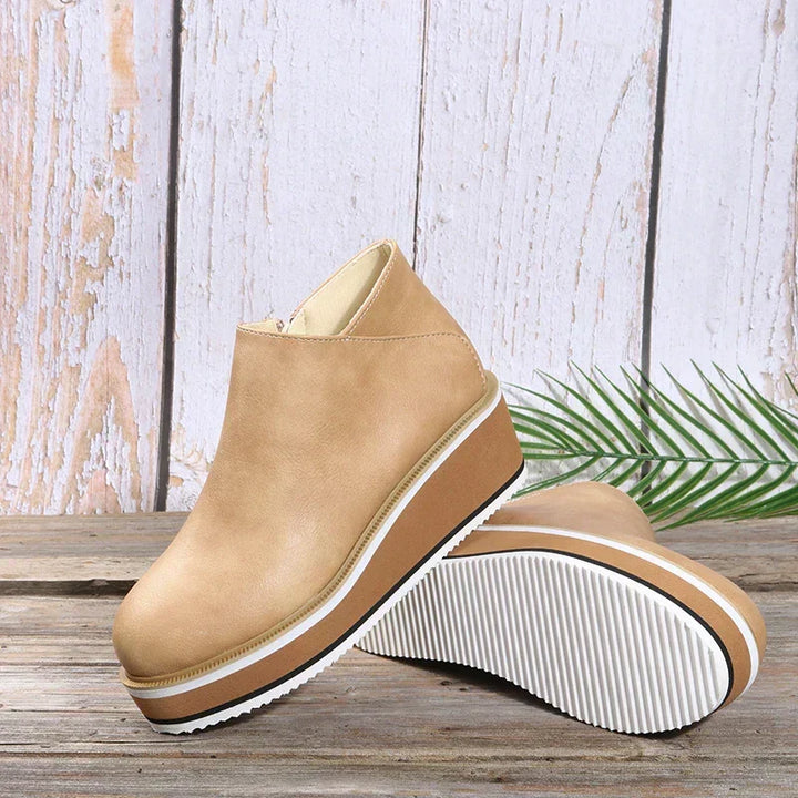 Chic Wedge Boots – Mila EB