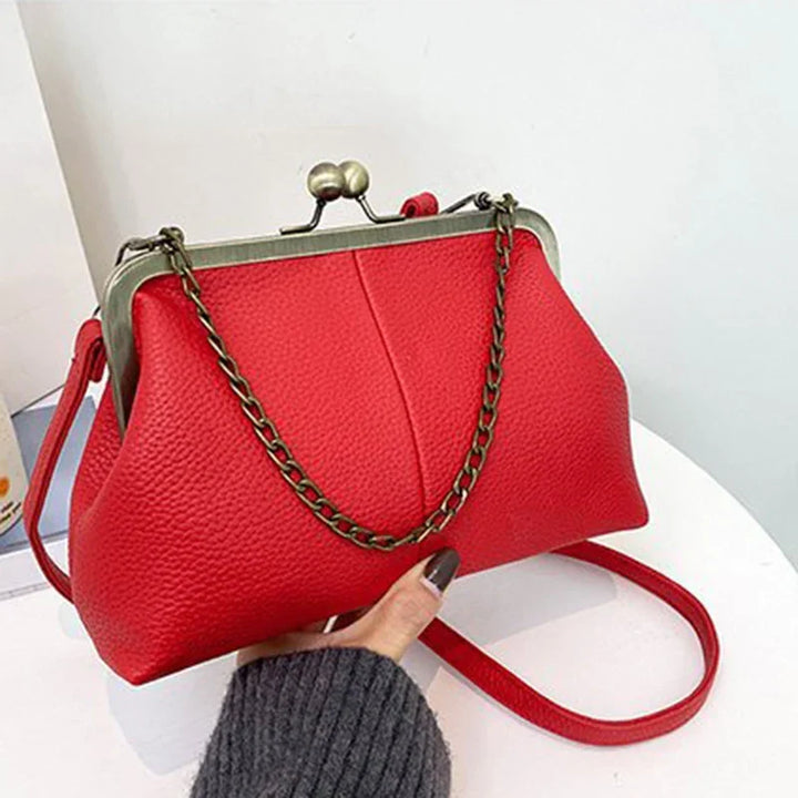 Charlotte – Soft and Trendy Shoulder Bag with a Modern and Comfortable Design