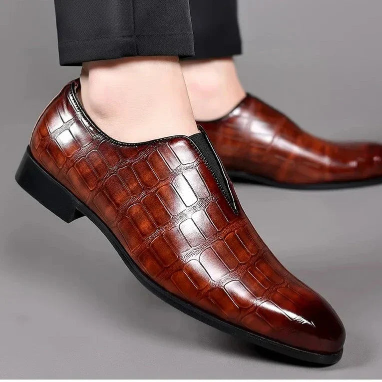 Men's Glossy Crocodile Pattern Slip-On Brogues Dress Shoes