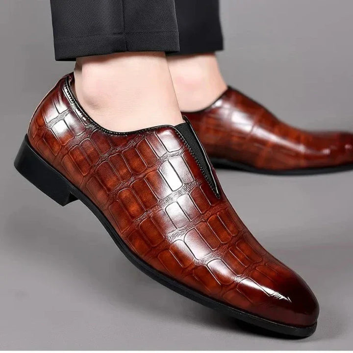 Men's Glossy Crocodile Pattern Slip-On Brogues Dress Shoes