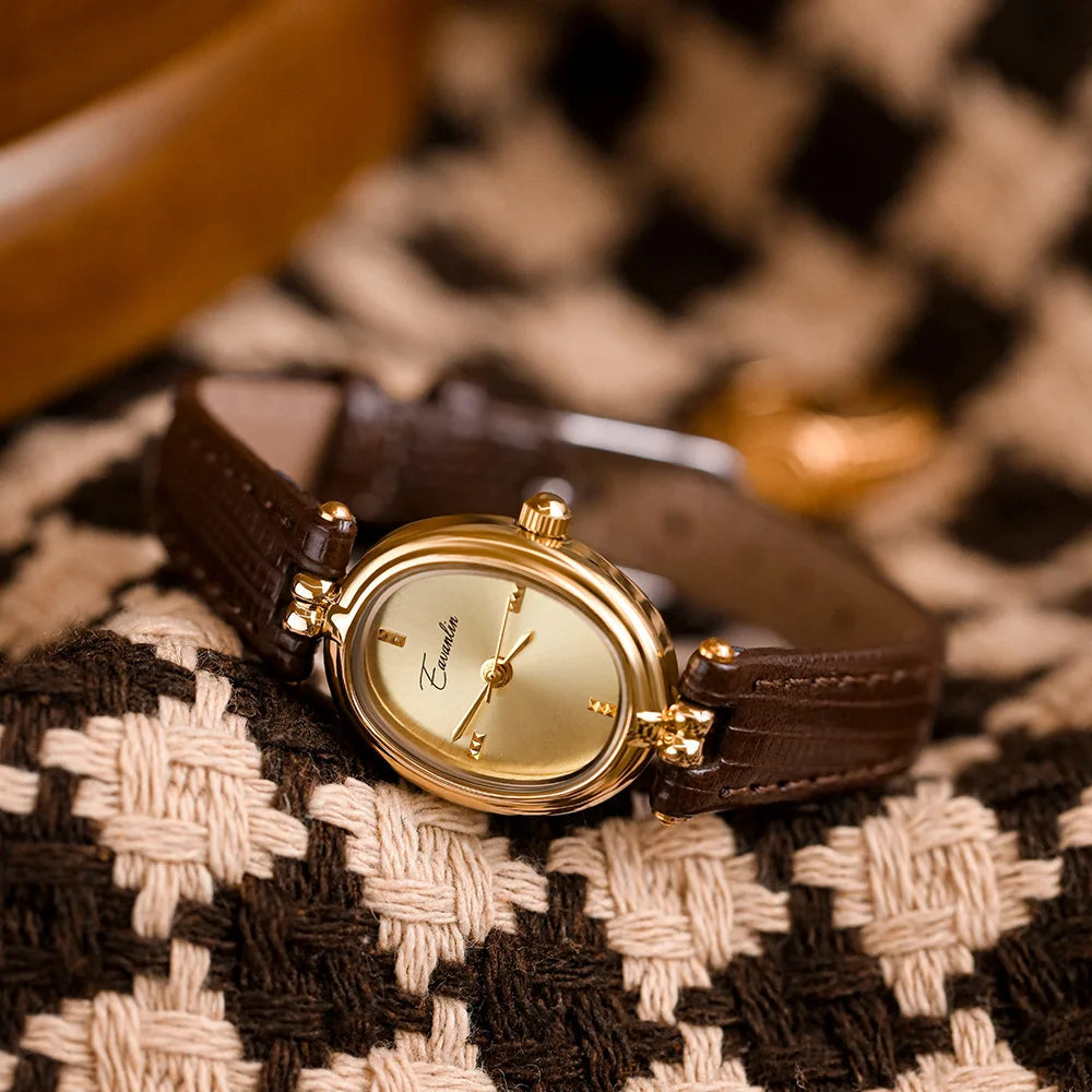 Sienna - Elegant Quartz Watch with Gold-Tone Strap