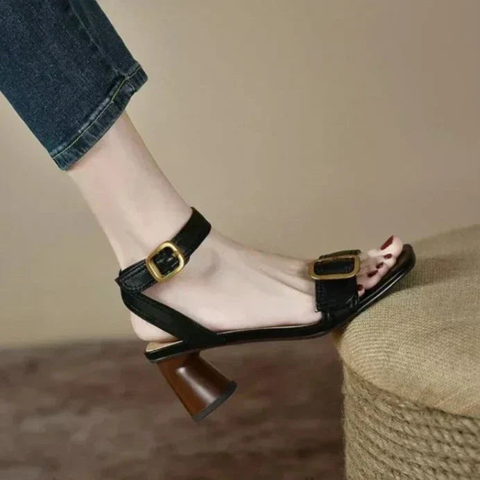 Naomi Stylish Sandals