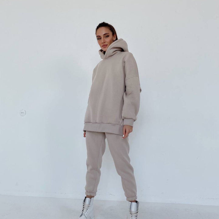 ElinesSuit I Tracksuit for Women, view 3 - Elena Harper