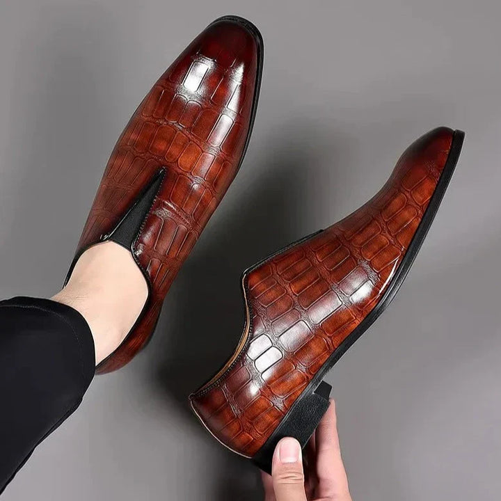 Men's Glossy Crocodile Pattern Slip-On Brogues Dress Shoes