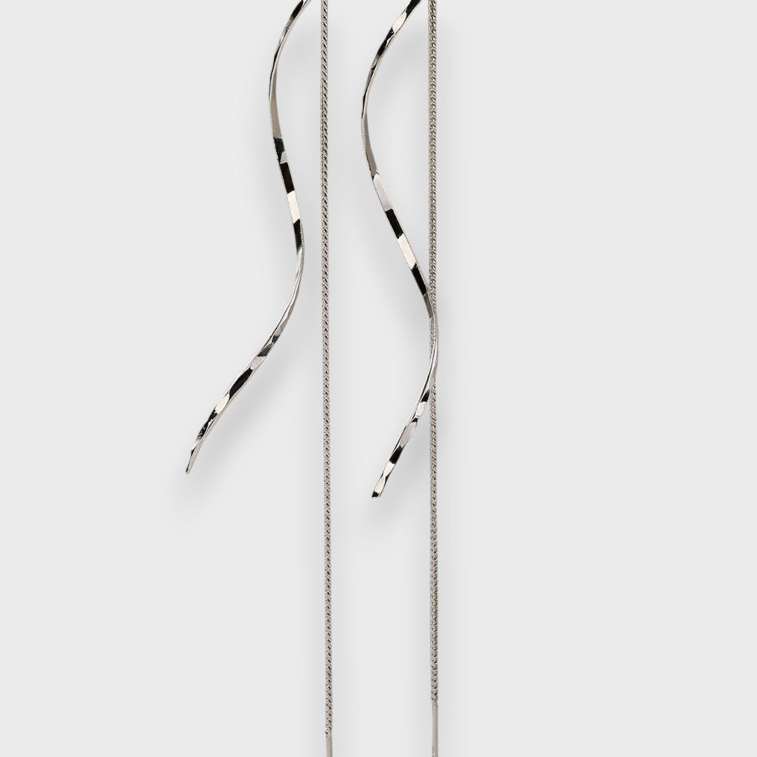 Elwira – Long Wave-Shaped Earrings