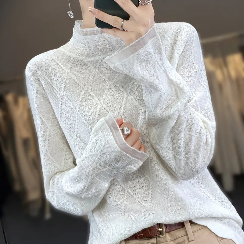 Women's Diamond Knit Pullover with V-Neckline