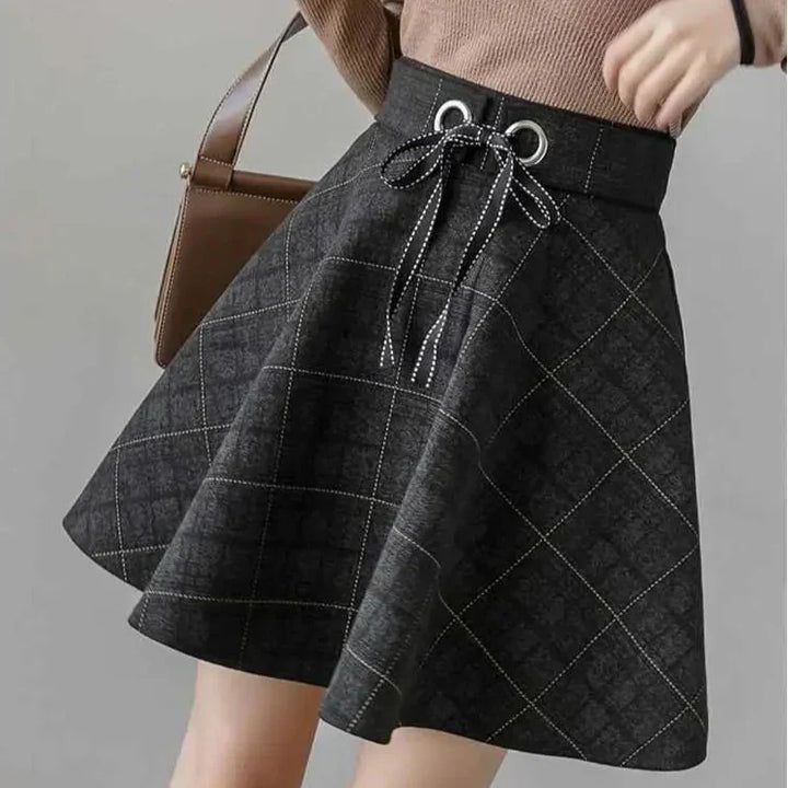 High-Waisted Mini Skirt with Plaid Pattern and Elastic Band – Cotton Blend