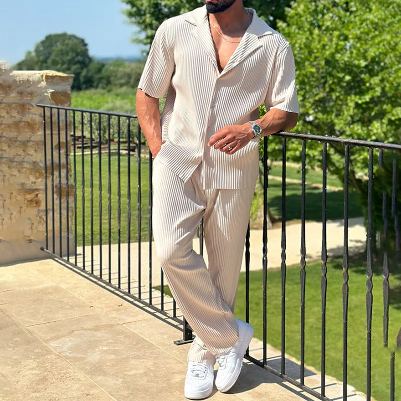 Men's Pleated Two-Piece Shirt & Trousers Set Relaxed Fit, view 3 - Elena Harper