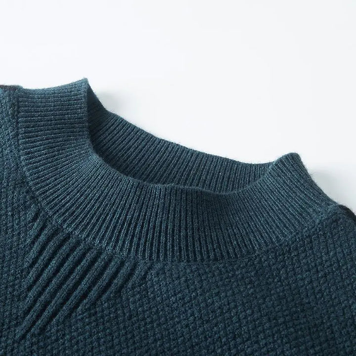 Women’s Knitted Sweater with Ribbed Edges and Pleated Shoulder Seam