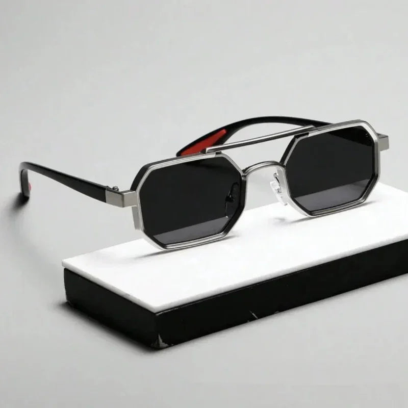 Sole Lightweight Vintage Sunglasses - Elena Harper