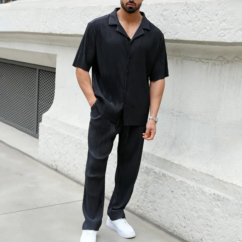 Men's Pleated Two-Piece Shirt & Trousers Set Relaxed Fit, view 4 - Elena Harper
