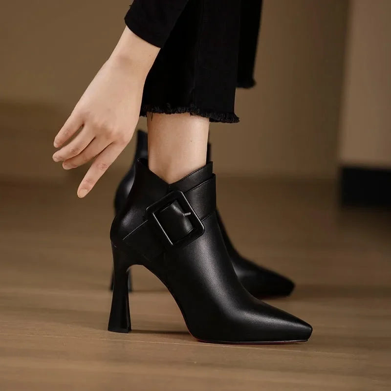 Buckle Boots - Johanna