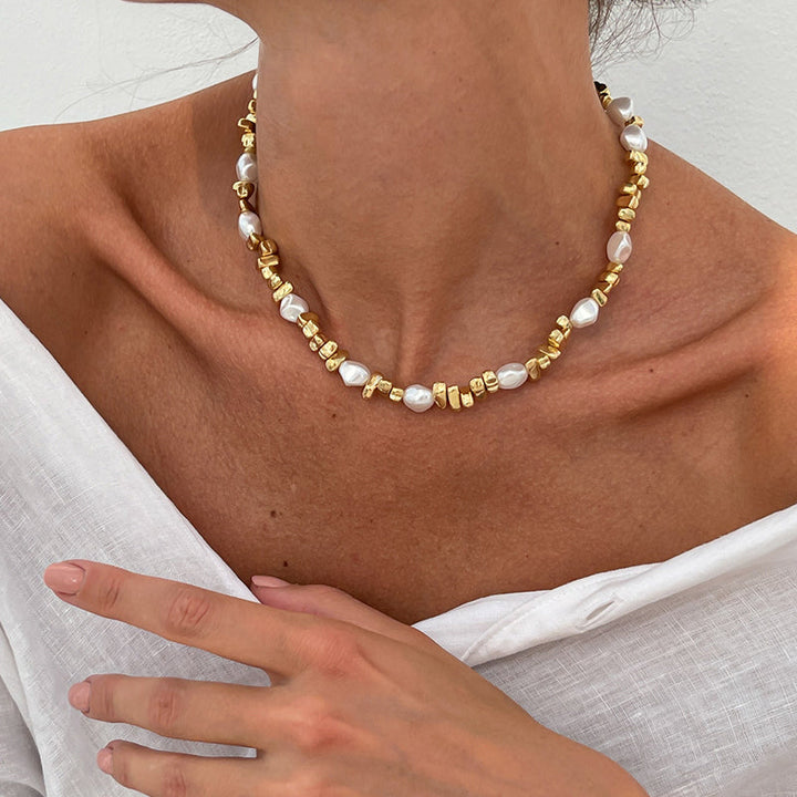 Bohemian Pearl Necklace - Elena Harper